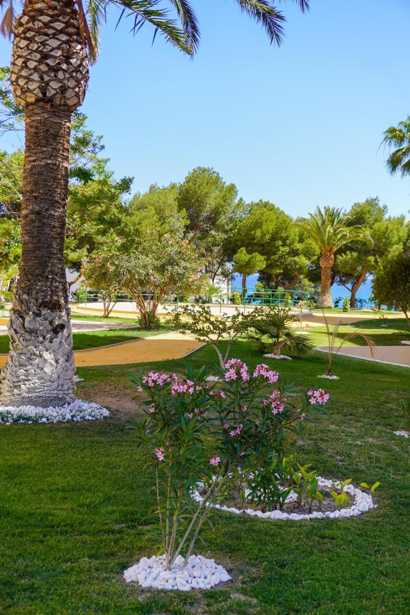 Apartamento Con Piscina En Villajoyosa By Bebalmy Bagian luar foto