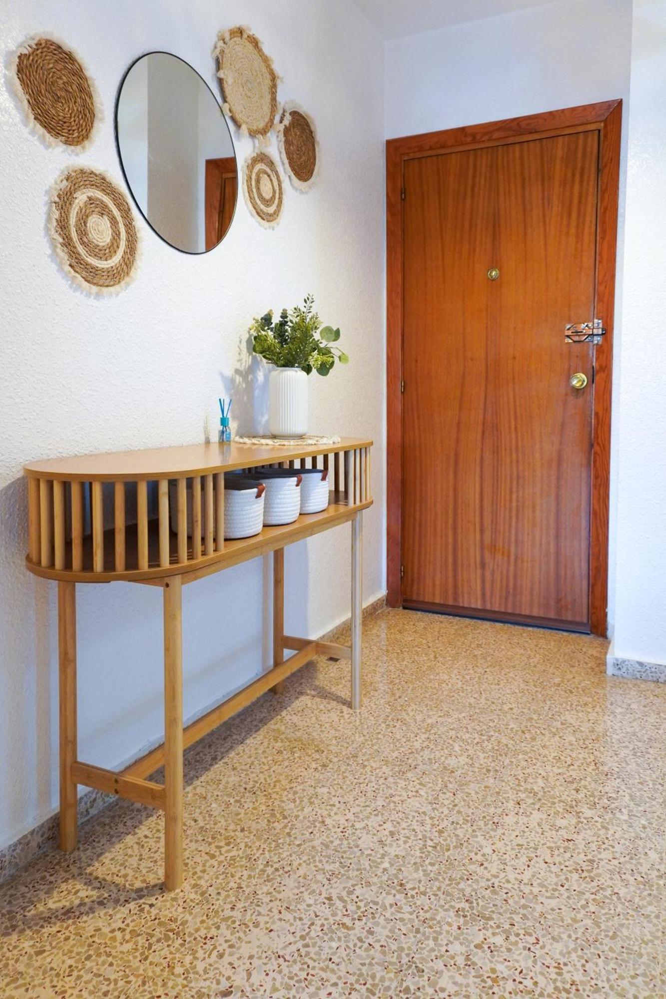 Apartamento Con Piscina En Villajoyosa By Bebalmy Bagian luar foto